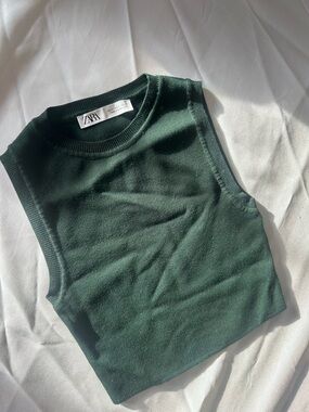 ZARA Dark Green Crop Tank